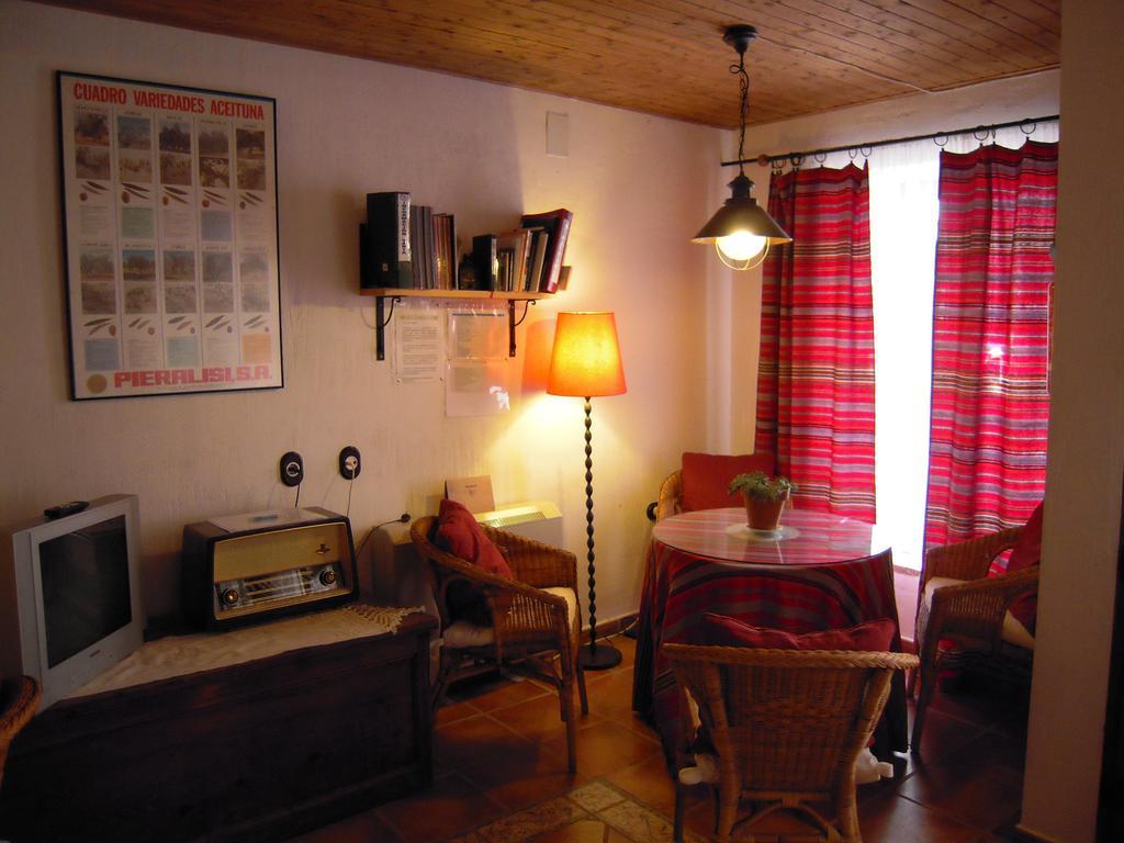 La Casa De La Abuela Clotilde Guest House Hornos Eksteriør bilde